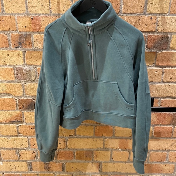 ❤️ Lululemon Scuba Oversized Funnel Neck in Medium Forest Size M/L NWT - Picture 4 of 6
